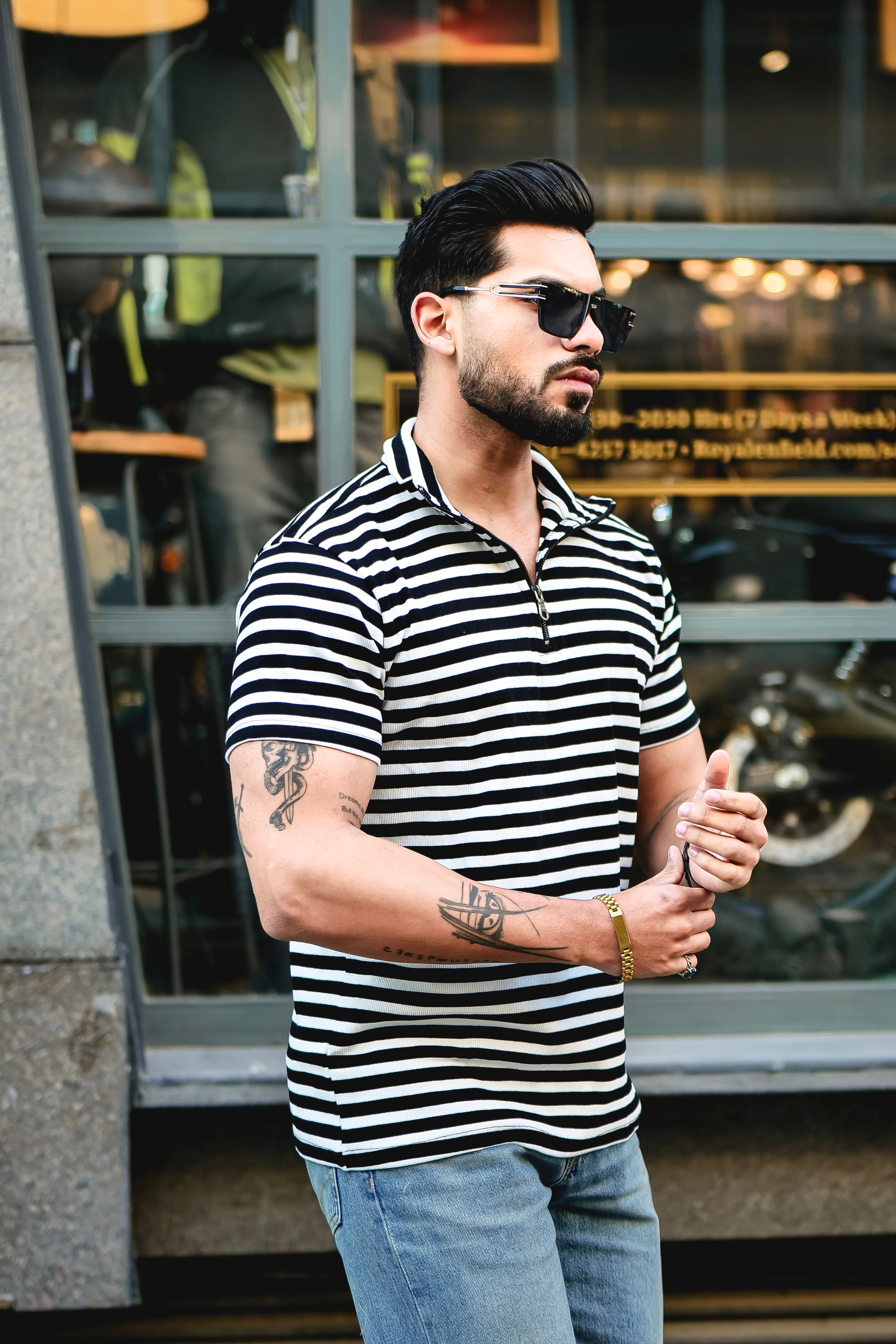 White and Black Striped Rib Zipper T-Shirt